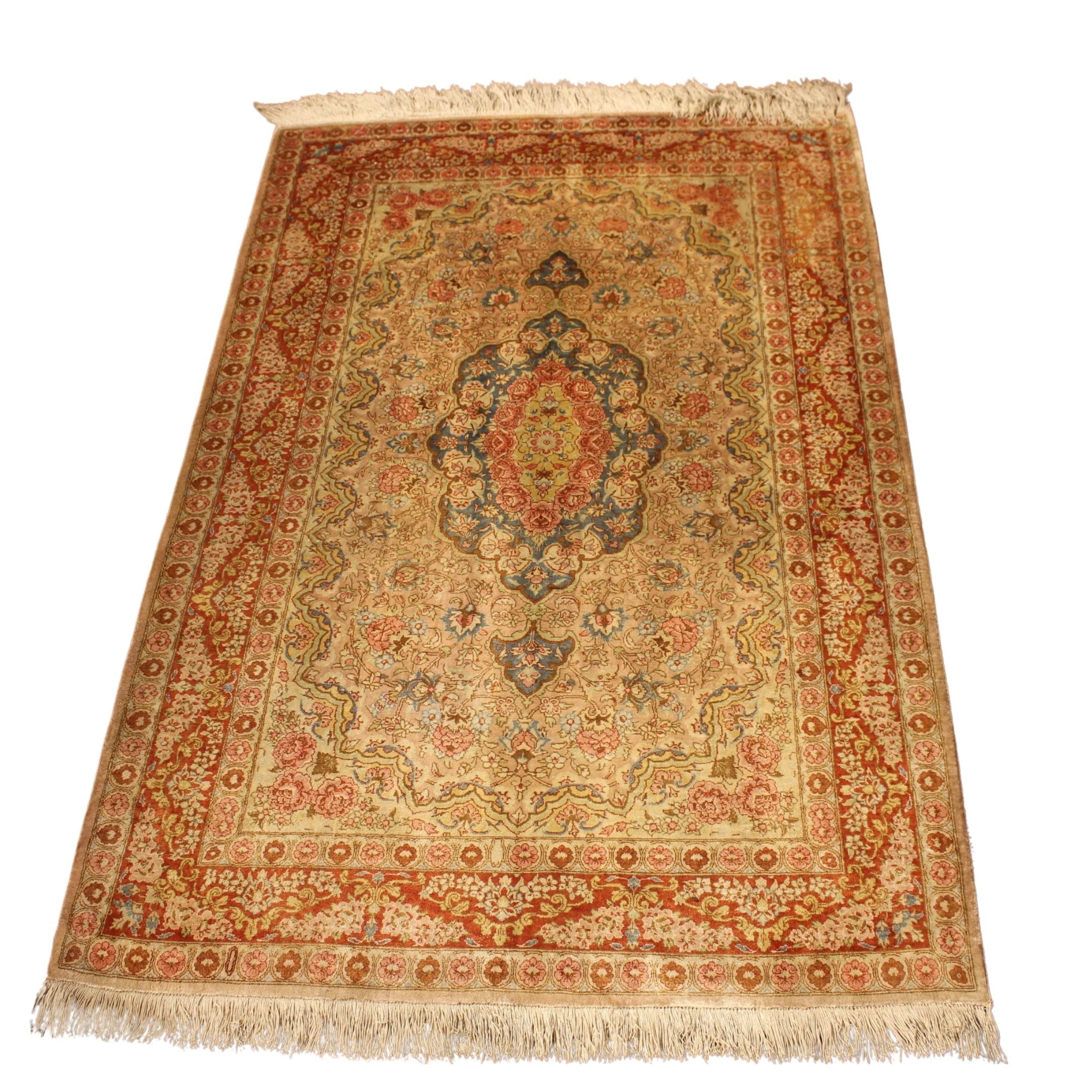 Qum Silk